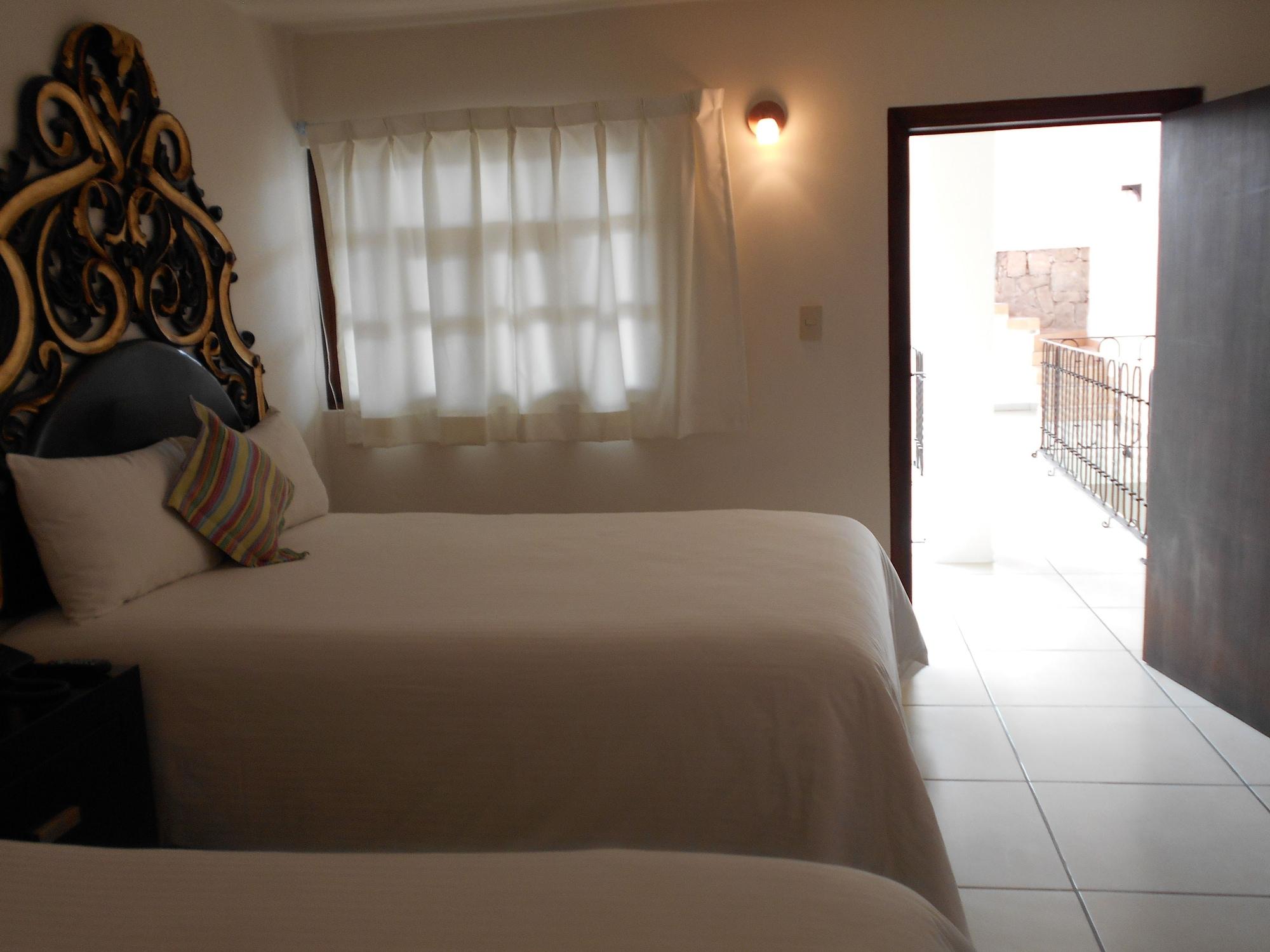 Hotel Expres By Hosting House モレリア エクステリア 写真
