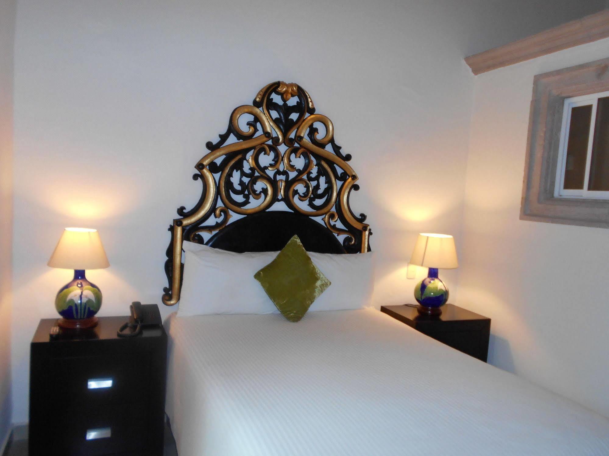 Hotel Expres By Hosting House モレリア エクステリア 写真