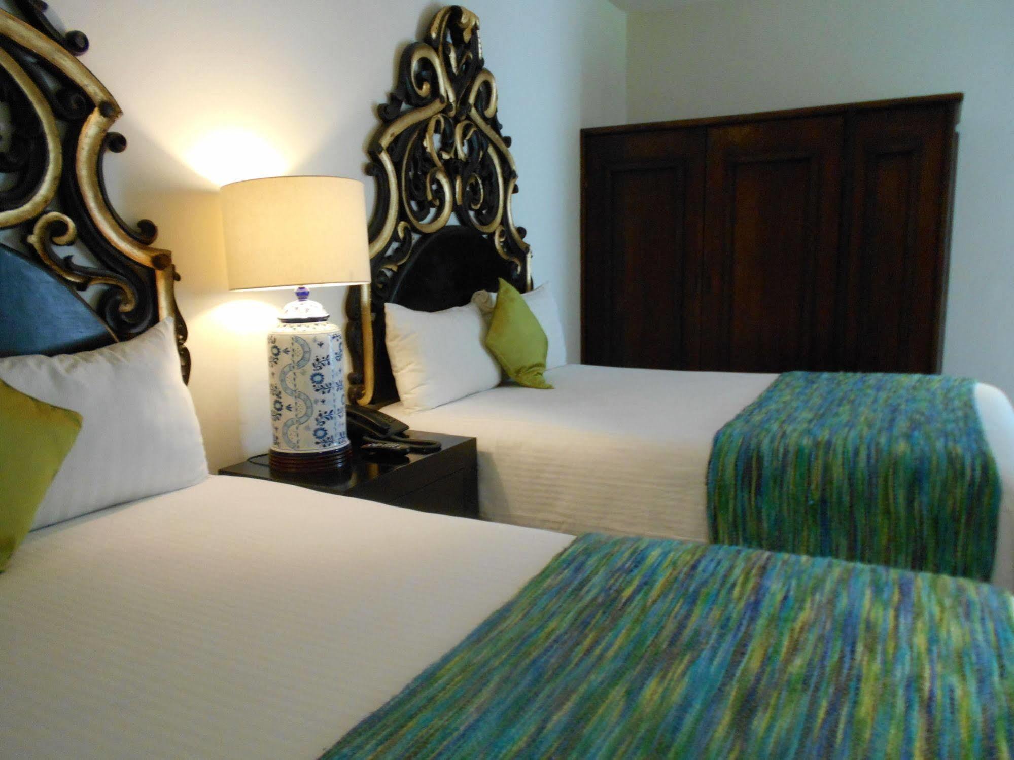 Hotel Expres By Hosting House モレリア エクステリア 写真